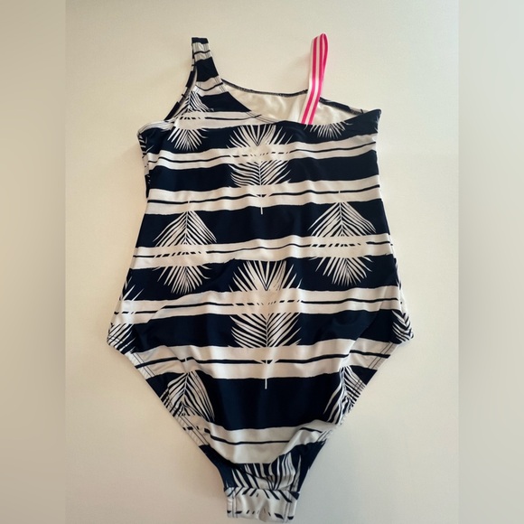 LANDS END NAVY/WHITE WITH ONE HOT PINK & WHITE STRAP ONE PIECE SWIMSUIT 
SIZE 16 - Picture 1 of 6